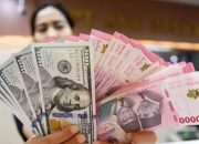Nilai Tukar Rupiah Melemah, Jebol Hingga Rp18.000 Per Dolar AS