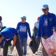Peduli Lingkungan Pengurus Partai Demokrat Konkep Gelar Aksi Bersih-bersih Di Kawasan Wisata Pantai Kampa